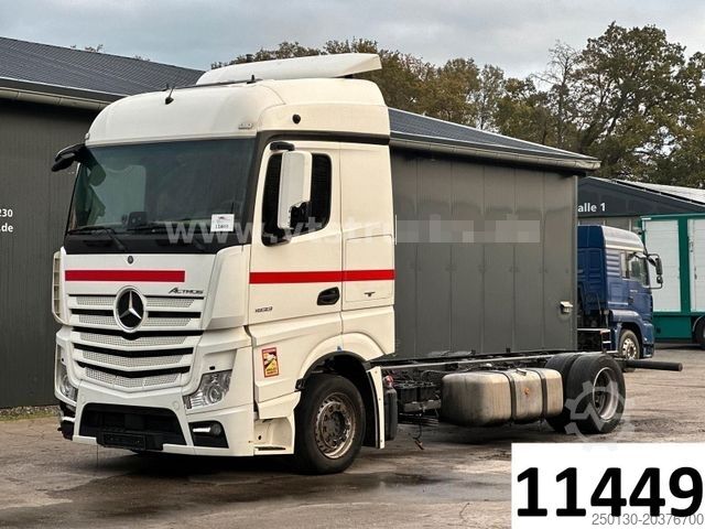 Шасси грузовика MERCEDES-BENZ Actros 1833 LNR 4x2 Volumen-Fahrgestell