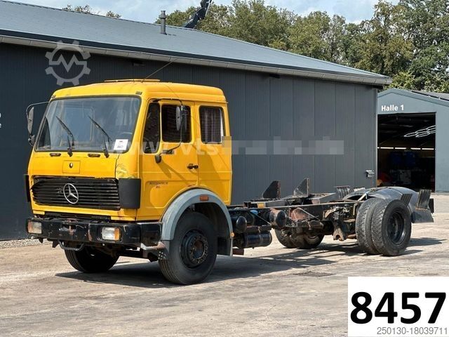 Шасси грузовика MERCEDES-BENZ 1422 L 4x2 Fahrgestell Blatt-/Luft