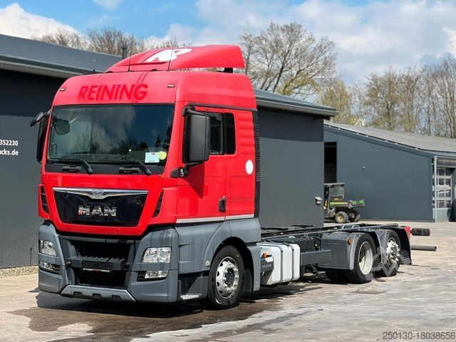 Шасси грузовика MAN TGX 24.400 6x2 Euro 6 Fahrgestell