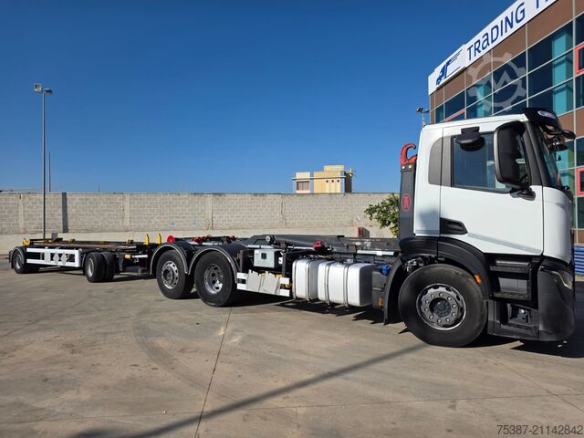 крюковой мусоровоз Iveco 260S48