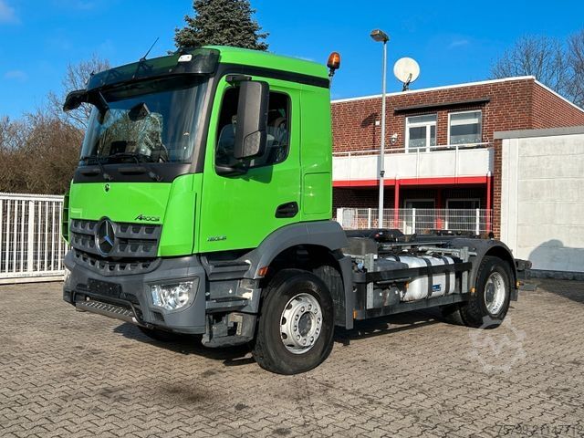 Крюковой мусоровоз MERCEDES-BENZ 1835 Arocs Abroller 4x2