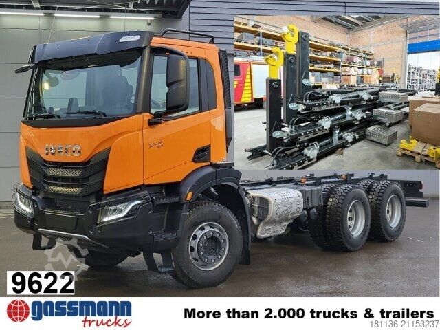 Крюковой мусоровоз Iveco X-Way AD300X42Z 6x4, Motorabtrieb