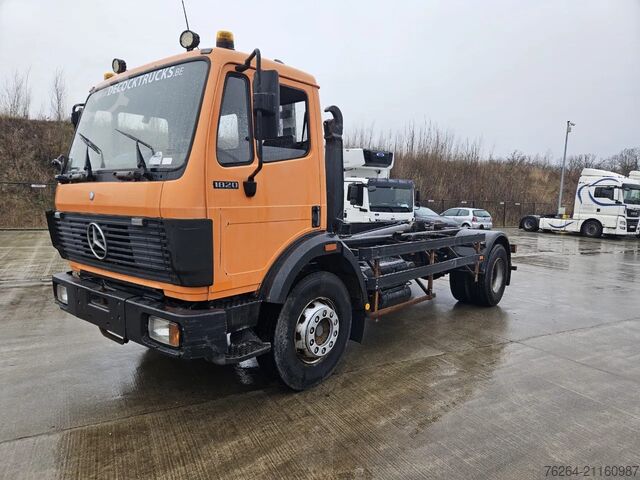 Система крюкообразных рычагов Mercedes-Benz SK 1820 Haaksysteem