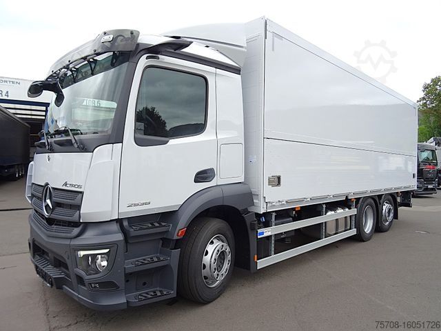 Грузовик для перевозки напитков MERCEDES-BENZ 2536 Actros*7,35 m*2x AHK*NLA*