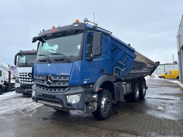 Трехсторонний самосвал MERCEDES-BENZ Arocs 2643 K 6x4 3-Achs Kipper Meiller