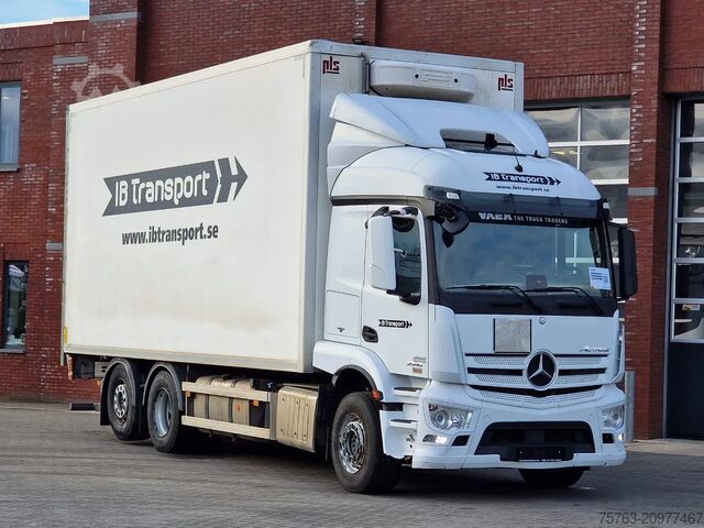 Рефрижераторная/морозильная транспортировка Mercedes-Benz Actros 2646 6x2 - Isolated box with sidedoors -...