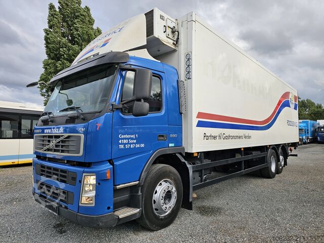 Грузовик с холодильной установкой VOLVO FM330 6x2 FRIGOBLOCK Multizone Lenk u. L