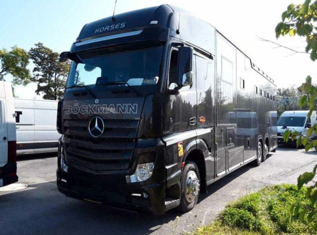 Скотовоз MERCEDES-BENZ Actros Böckmann  Big Equipe Horses