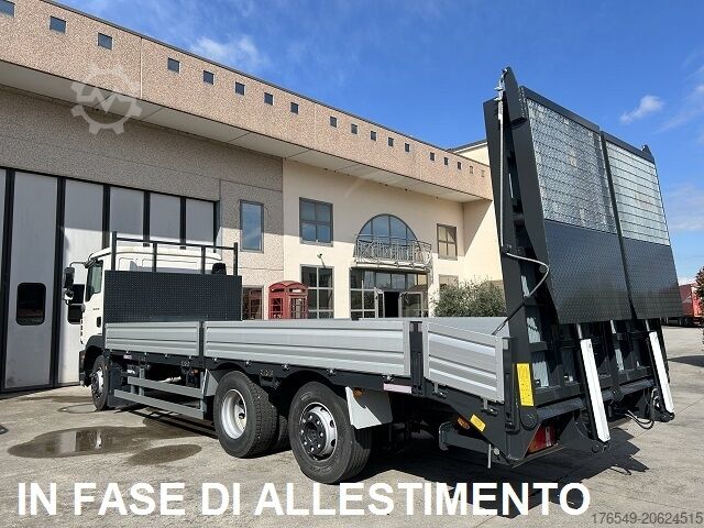 ПЛАТФОРМА С РАМПАМИ MAN TGS 26.440