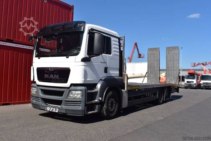 Транспортировщик автомобилей MAN TGS 3-Achs Transporter-26t-vorne rechts beschädigt