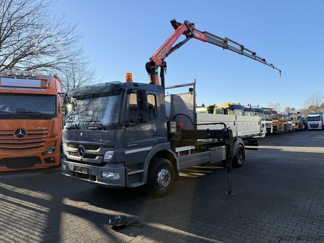 Кран-манипулятор на шасси грузовика Mercedes-Benz Atego 1524 Palfinger 12002 bis 19 Meter