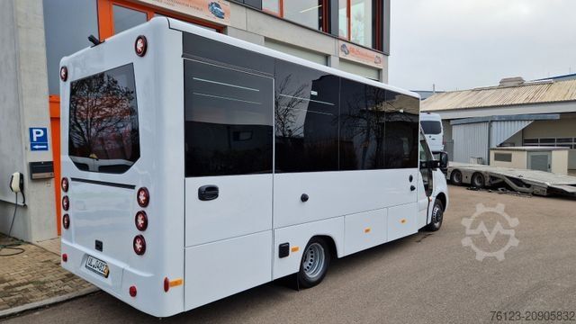 Минибус MERCEDES-BENZ 30 Sitzer Schul- Transferbus 519 Lagerfahrzeug