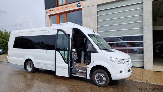 Минибус MERCEDES-BENZ 517 Lord Comfort XXL Lagerfahrzeug 23 SS