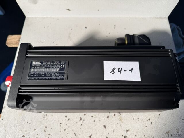 Двигатель INDRAMAT-Rexroth MDD090C-N-030-N2L-110GA1