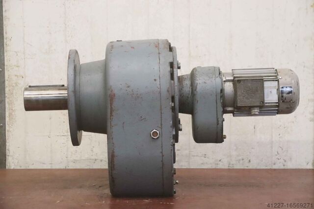 Мотор-редуктор 0,75 кВт 2 об/мин Nord SK 80L/4-240