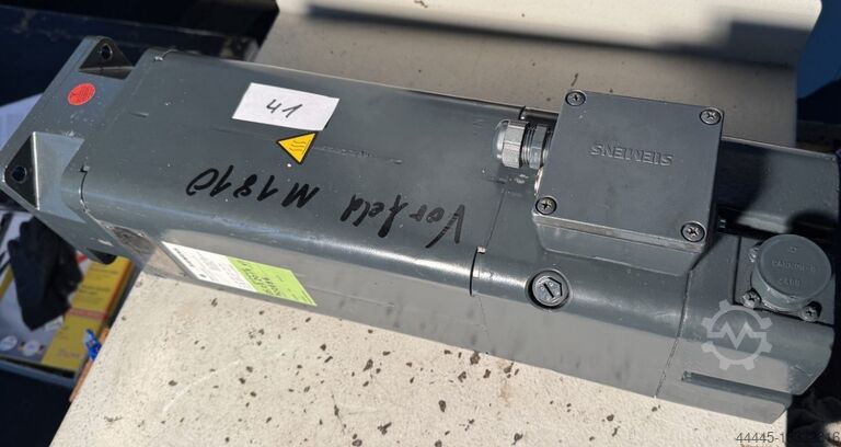 Двигатель SIEMENS 1HU3078-OAF01-Z