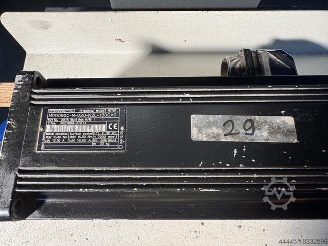 Двигатель INDRAMAT-Rexroth MDD090C-N-020-N2L-130GA0