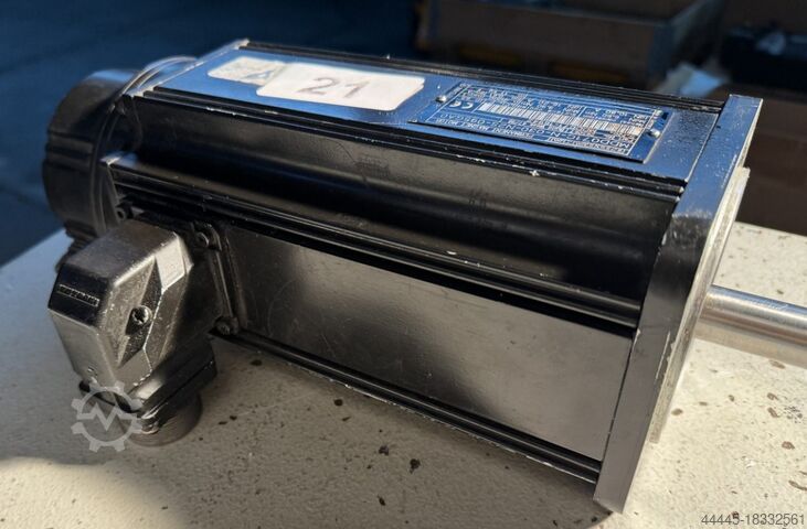 Двигатель INDRAMAT MDD071C-N-030-N2S-095GA0