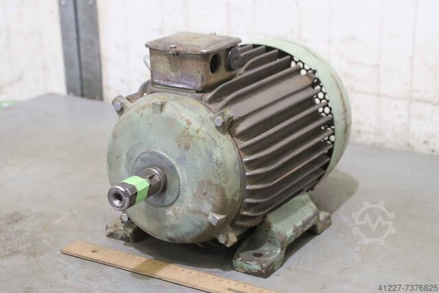 Электродвигатель 2,2 кВт 940 об/мин VEM KR 112, 2/6./S