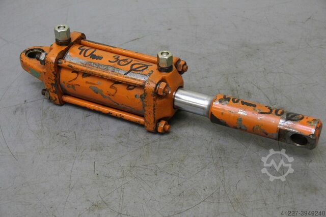 Гидравлический цилиндр unbekannt Hub 40 mm