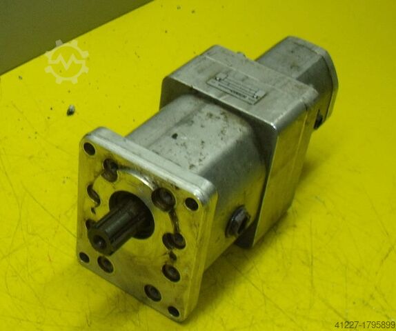 Двойной гидравлический насос Orsta Hydraulik C16-2R TGL10859