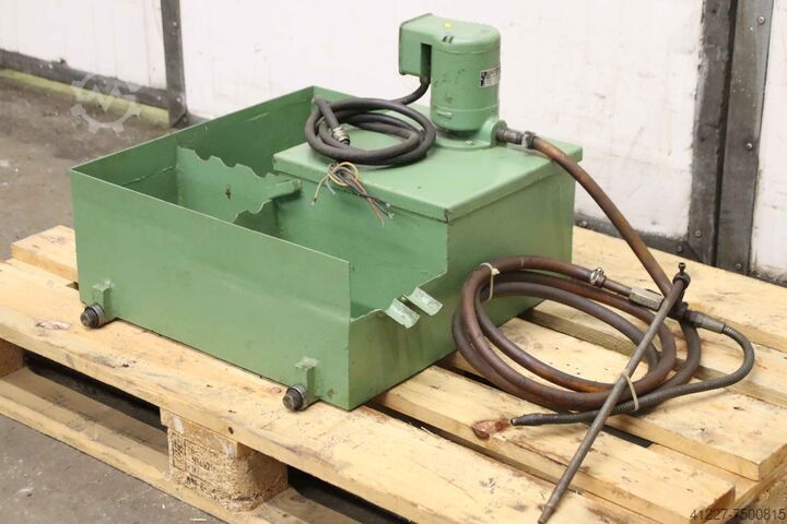 Насос охлаждающей воды Elpu N 120 mit Behälter