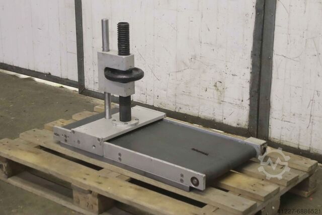 Регулируемая высота конвейерной ленты Krämer + Grebe 830 x 370 mm