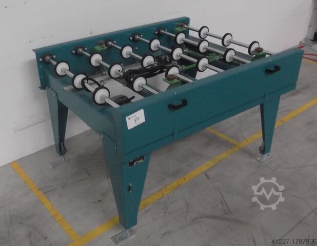 Роликовый конвейер с приводом Grenzebach mit Zentriereinheit