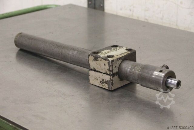 Гидравлический цилиндр Behringer Hub 445 mm