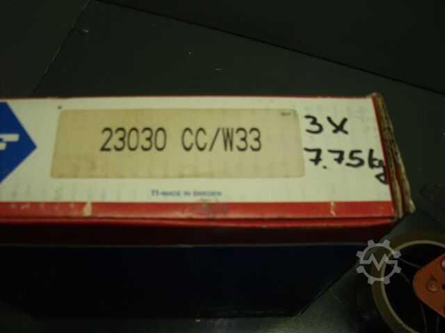 Сферический роликовый подшипник SKF 23030 cc/w33