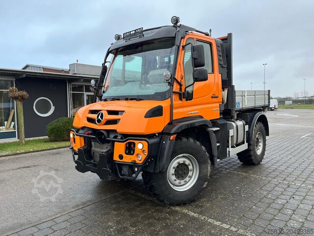 Unimog Mercedes-Benz Unimog U435