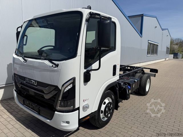 Другое ISUZU NPR-M30  Autom. 5.2 l  190 PS Radst. 2.765 mm