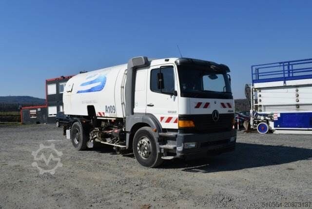 подметальная машина Mercedes-Benz Atego 1828 Bucher Schörling Optifant 70 Klima