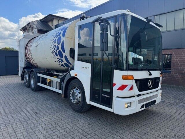 Мусоровоз Mercedes-Benz 2629 6x2 Econic Faun RotoPress/Zöller 2301