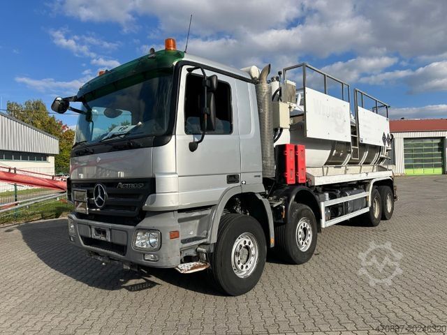Вакуумная автоцистерна MERCEDES-BENZ Actros 4141 K / 8x4 / KOKS Kombi