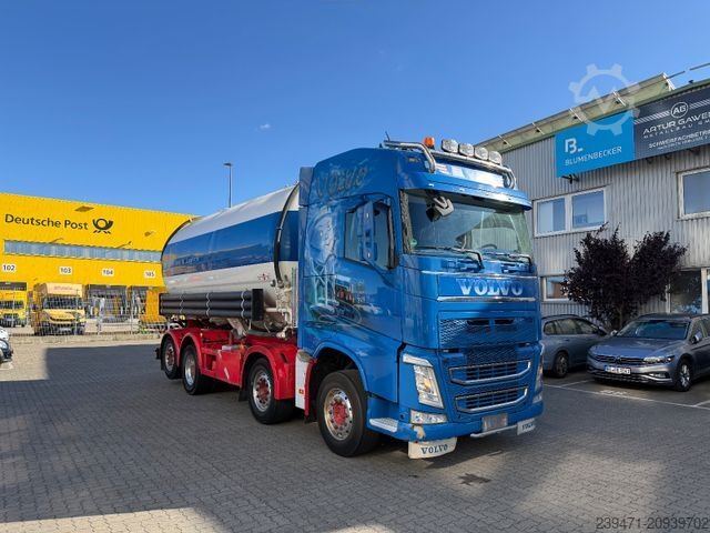 Вакуумная автоцистерна VOLVO FH 420 8x2 Silo Spitzer 2Kammer