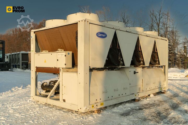 чиллер/тепловой насос Used Aircooled chiller CARRIER 30RQ0522 0157 PEE 465 kW/560 kW