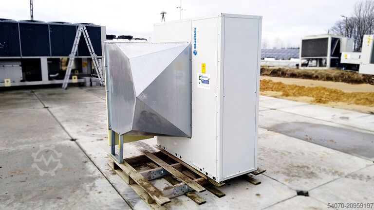 чиллер/тепловой насос New Aircooled Chiller/Heat pump Blue Box Epsilon Echos DK RF HP 26 kW. 2018 yom