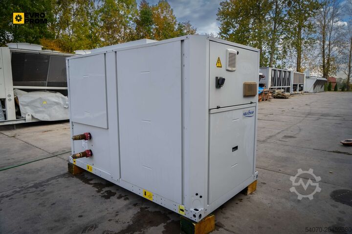 Чиллер Used Aircooled chiller CARRIER RBSY045B0023 PE 44 KW. 2017 yom