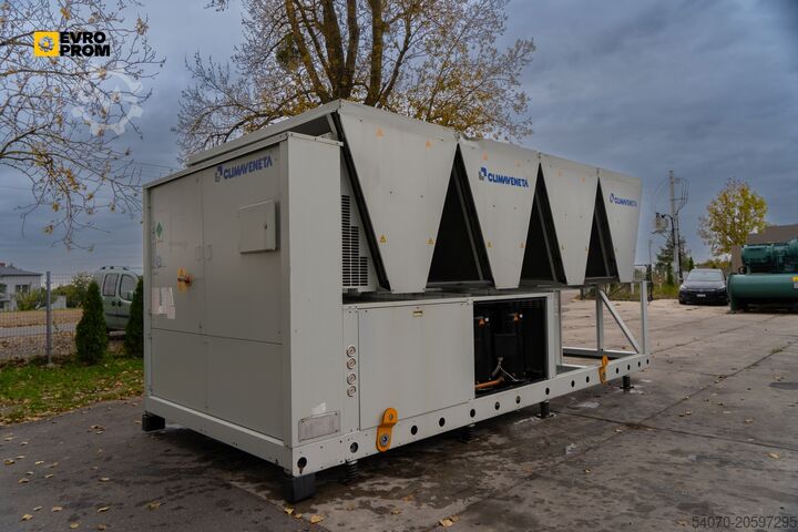 Чиллер Used Aircooled chiller CLIMAVENETA NECS SL 1314 334 KW. 2017 yom