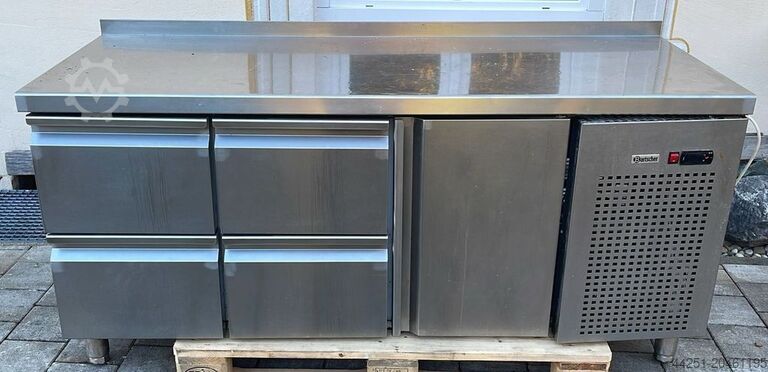 Охлаждаемый стол 0 °C до 10 °C холодильная витрина Bartscher TPBAR-7-180-14