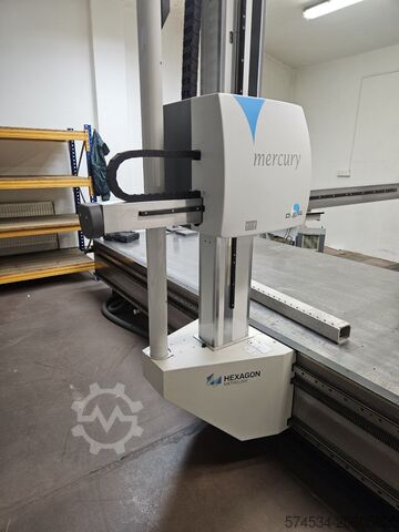 Координатно-измерительная машина Hexagon DCC C1