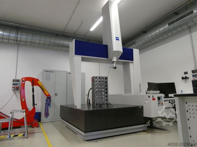 Координатно-измерительная машина Zeiss Accura