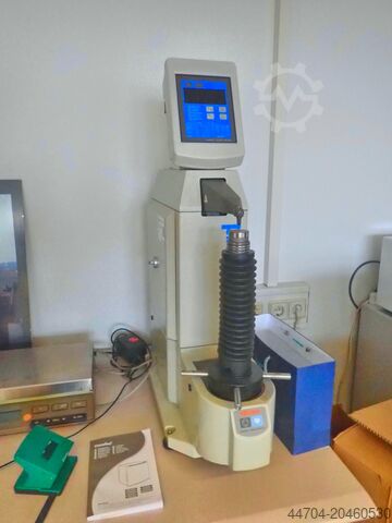 Прибор для измерения твердости по Роквеллу и Бринеллю Mitutoyo Wizard 810 208 D