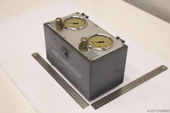 Двухканальный манометр (тестер давления) Hydrotechnik 0 bis 10 bar