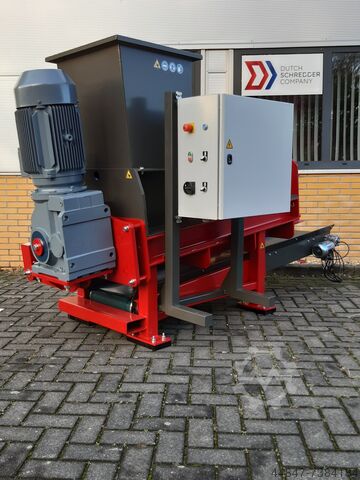 Питон-Г или древесная стружка из поддонов LUMAGO D.S.C. Dutch Shredder Company BV PYTHON-G Nachzerkleinerer