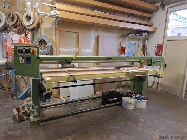 Длинноленточная шлифовальная машина, в наличии Август Maka SM 3000