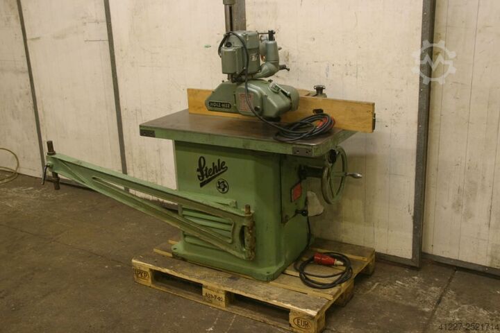 Настольный фрезерный станок Stehle** mit Vorschub