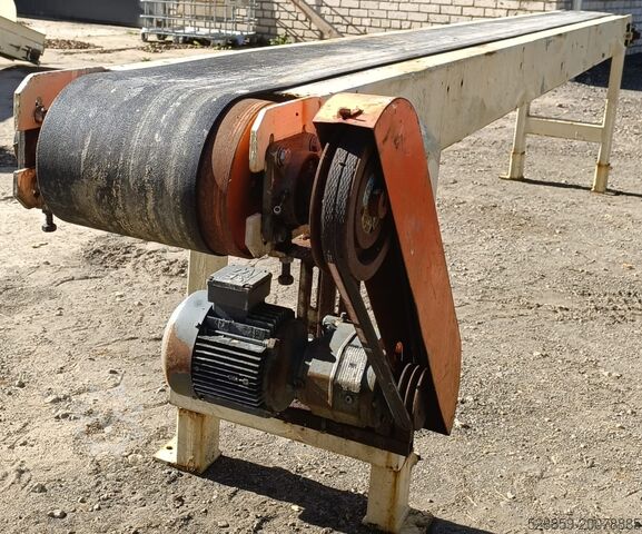 Ленточный конвейер  