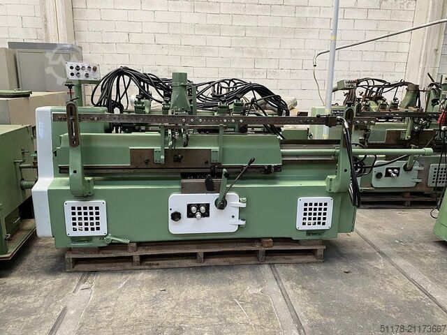 OMA 120/A Автоматический токарный станок по дереву с податчиком, максимальная длина заготовки 1200 м OMA OMA 120/A